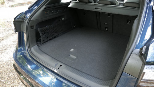 VOLKSWAGEN ID.7 TOURER 210kW Match Pro Plus 77kWh 5dr Auto view 9